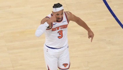 开云体育app官网入口-布伦森谈哈特：当他被激怒时，他总能找到办法抢到每个篮板