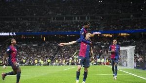 每体：莱万迎个人巴萨150场里程碑，对瓦伦五场打进七球